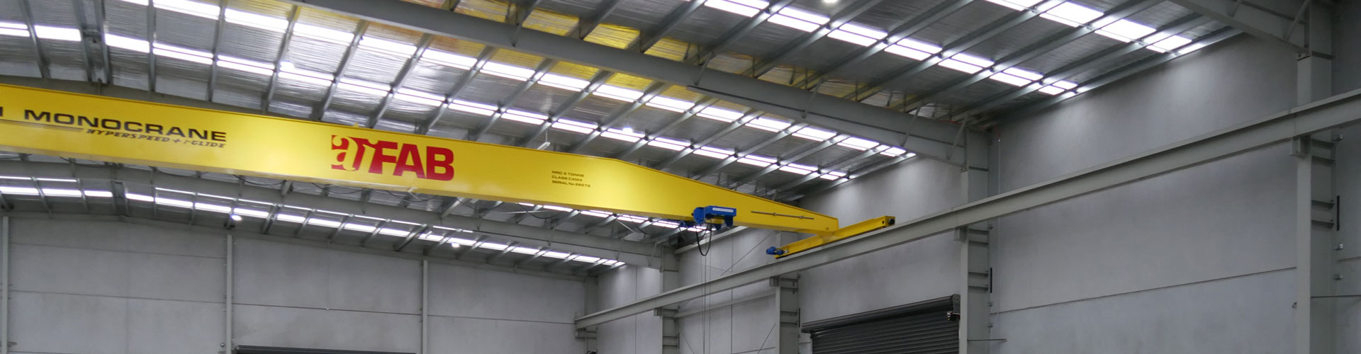 overhead crane for manufacturing and fabrication